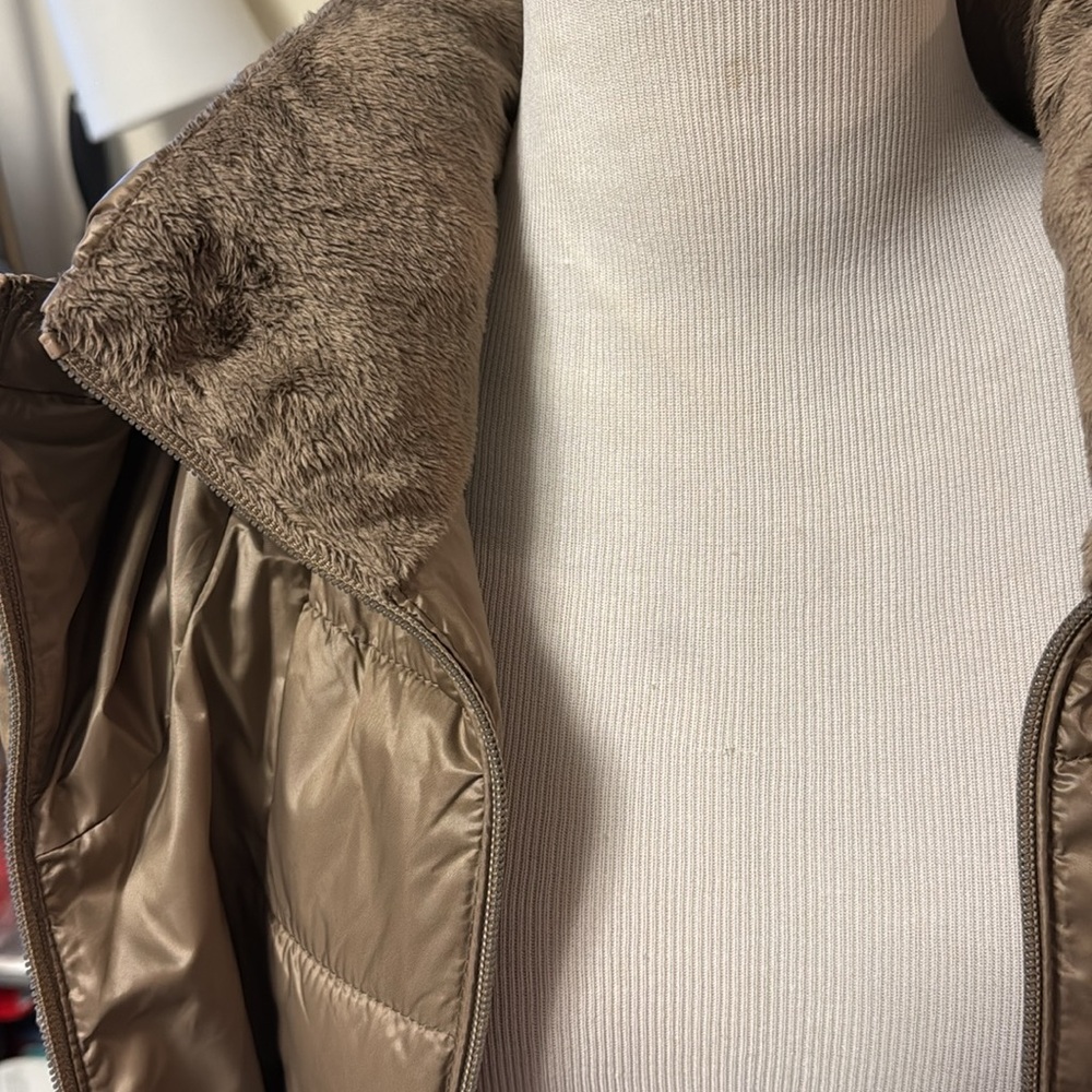 Tahari Women's Beige longer length Puffer Coat - Picture 10 of 12